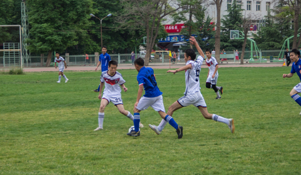 与欧冠压力 与欧冠压力