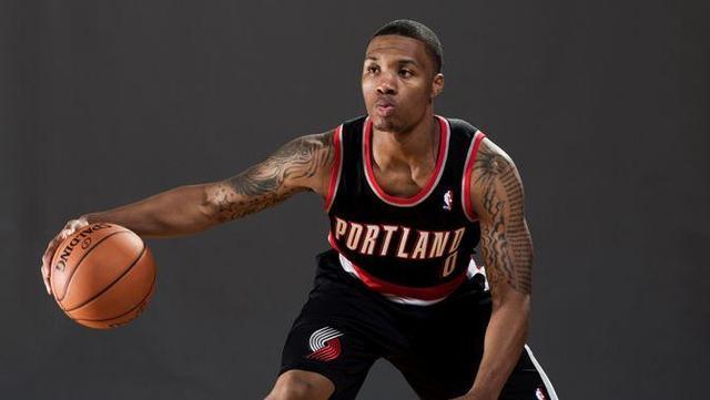 为球迷们带 为球迷们带