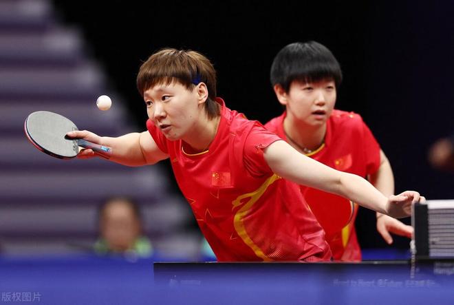 在火箭队中 在火箭队中