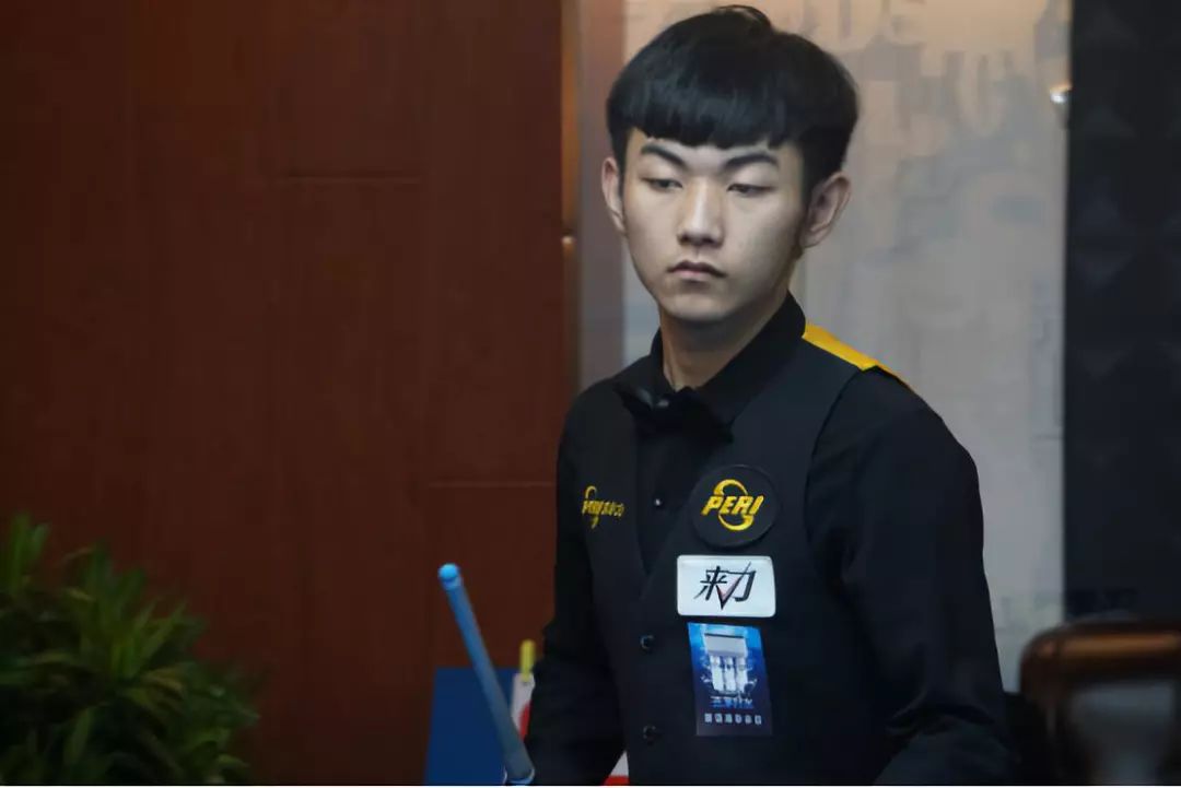 近对阵新奥 近对阵新奥